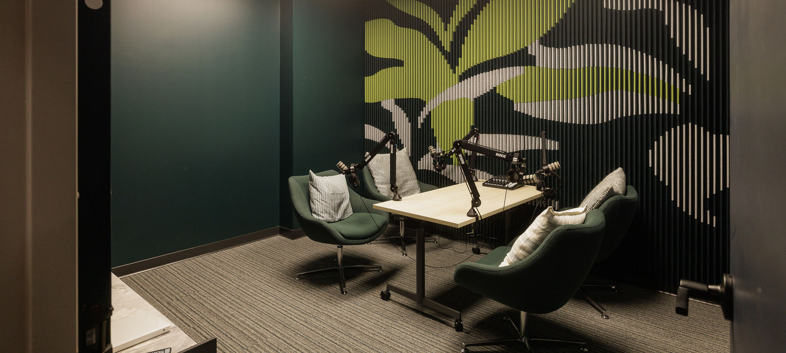 7775 Walton Parkway, New Albany - Image 1