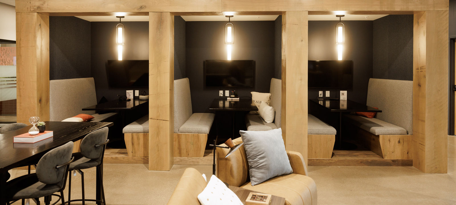 7775 Walton Parkway, New Albany - Image 1