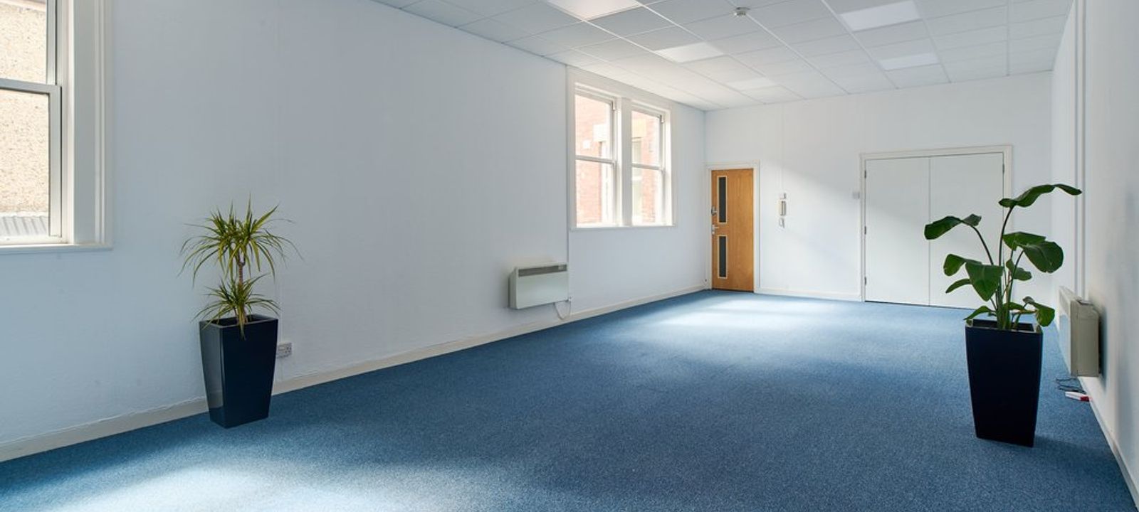 Station Hill, Chippenham - Image 1