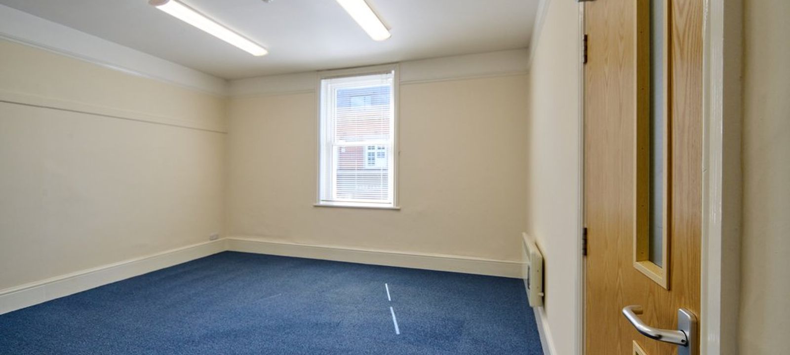 Station Hill, Chippenham - Image 1