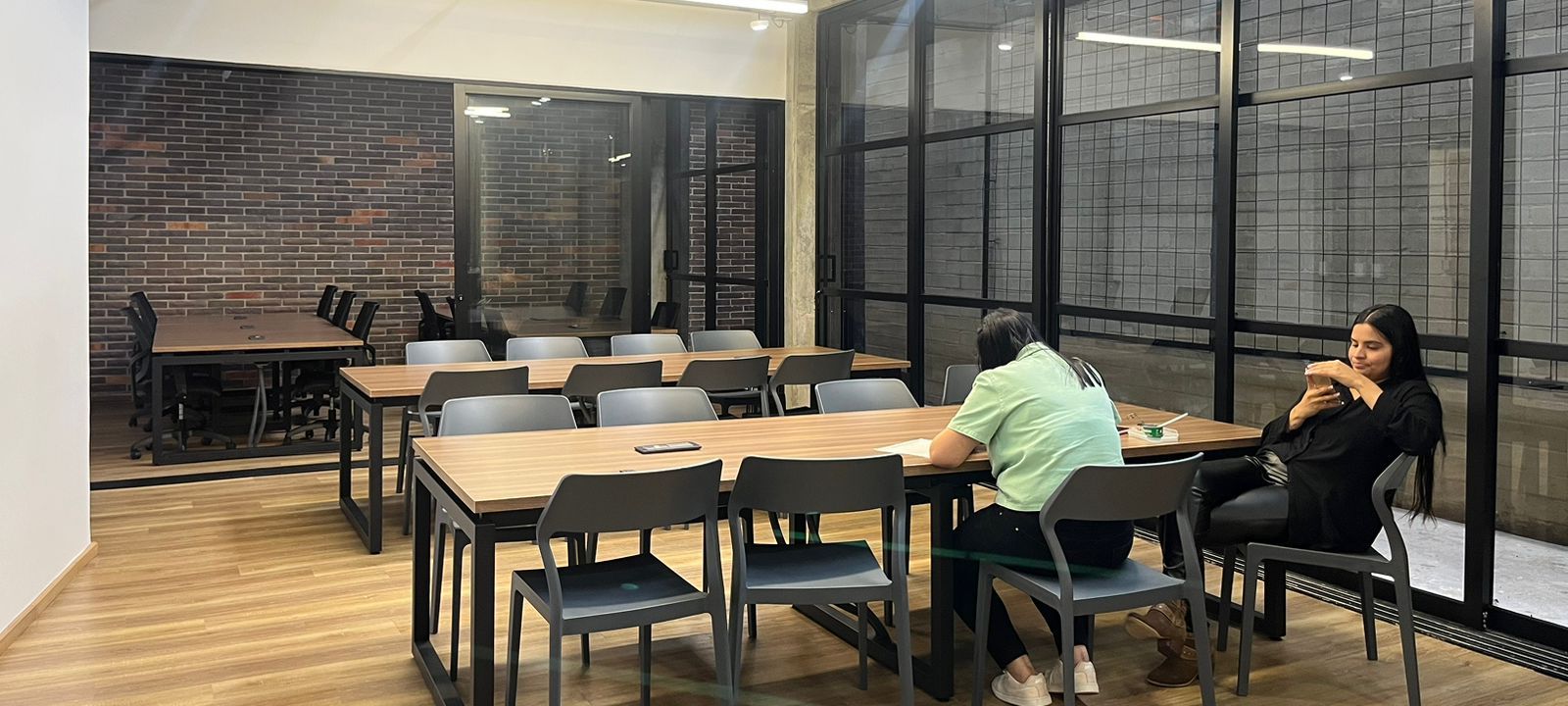 Calle 8 #43c - 68 El Poblado, Medellín - Image 1