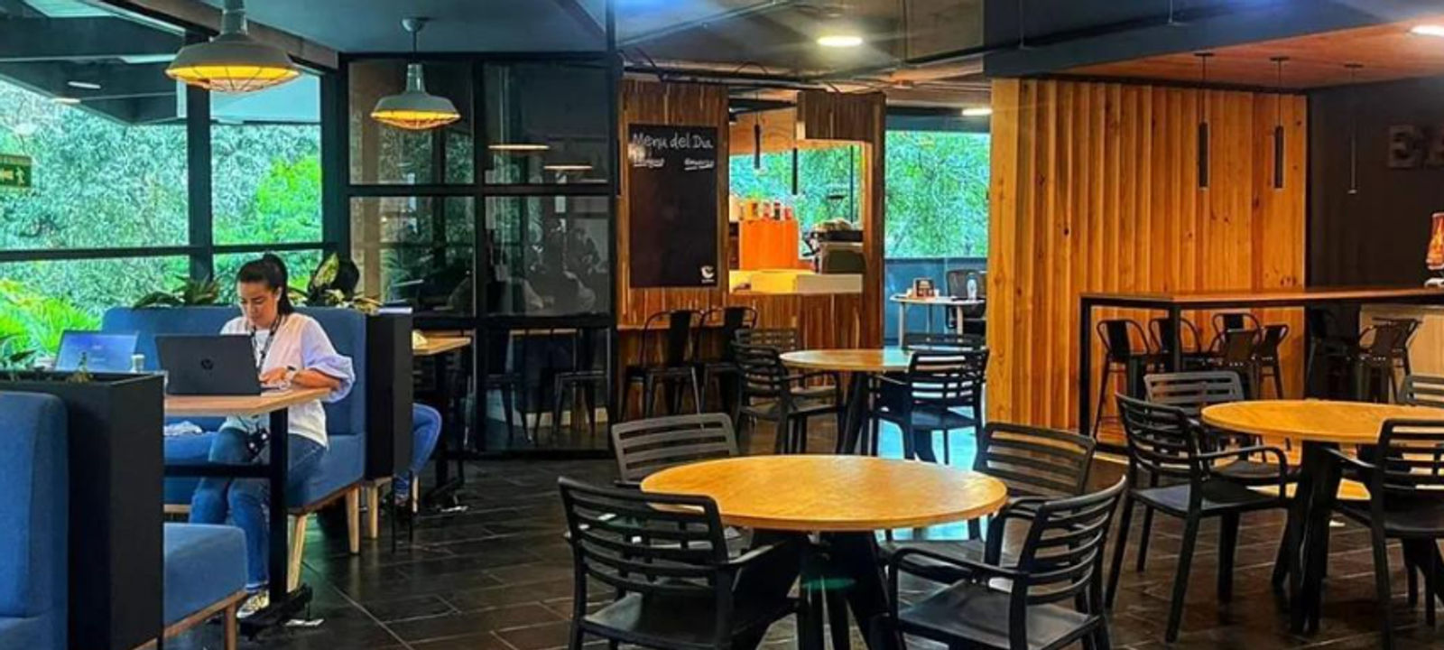 Calle 8 #43c - 68 El Poblado, Medellín - Image 1