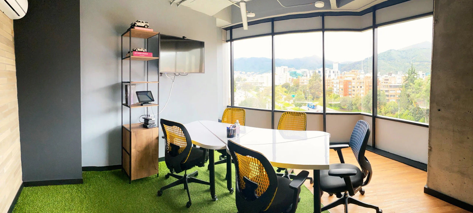 19 Avenida #95-20, Bogotá - Image 1