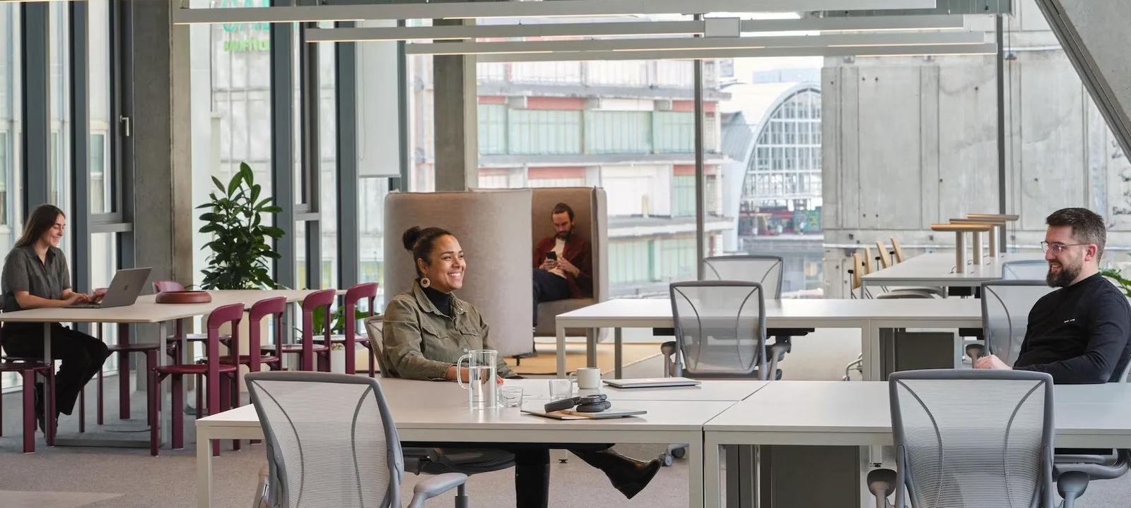 5 Beaconsfield St, London - Image 1