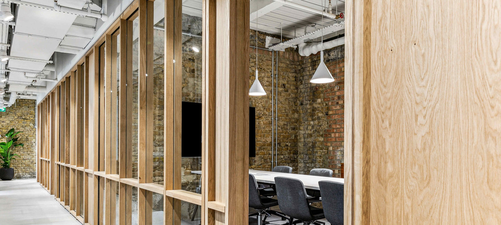 4 Queens Road, London - Image 1