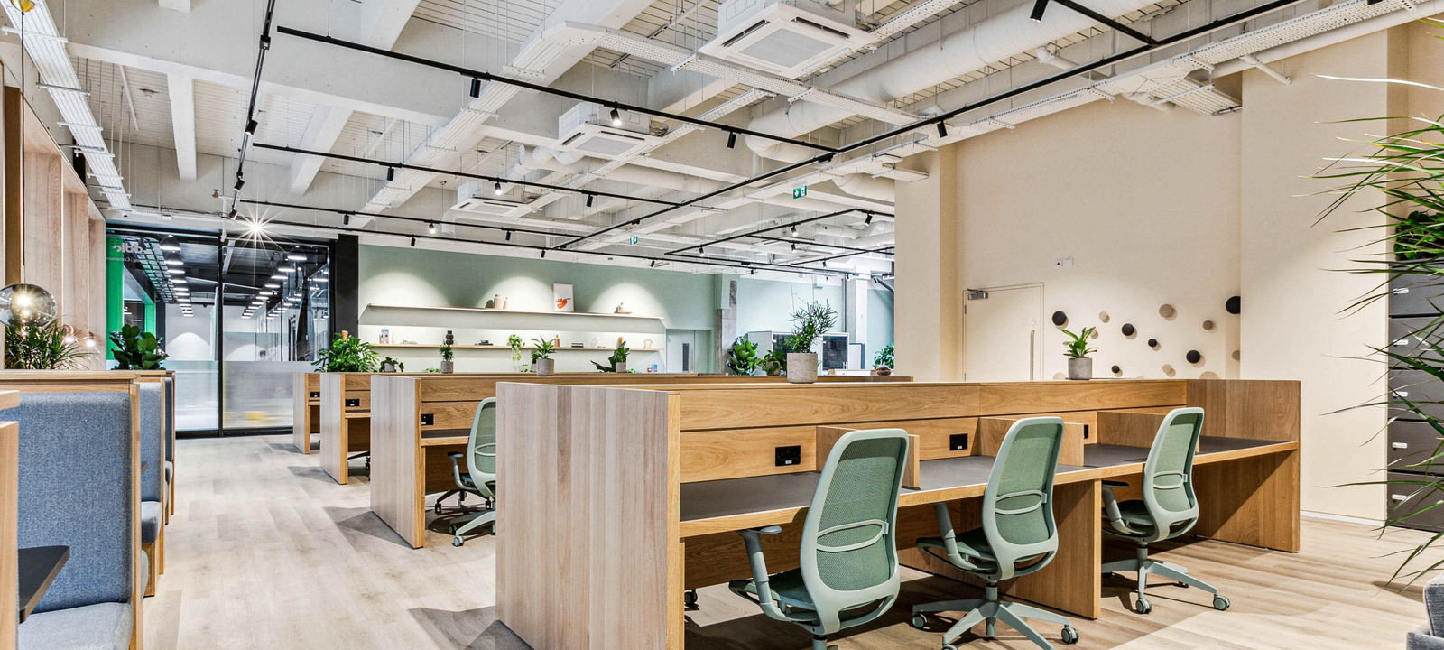 4 Queens Road, London - Image 1