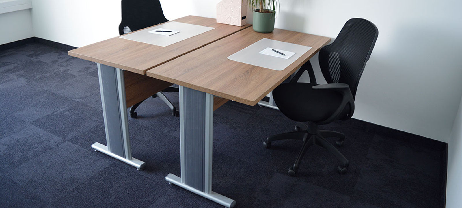 48-66 Lajos Utca, Budapest - Image 1