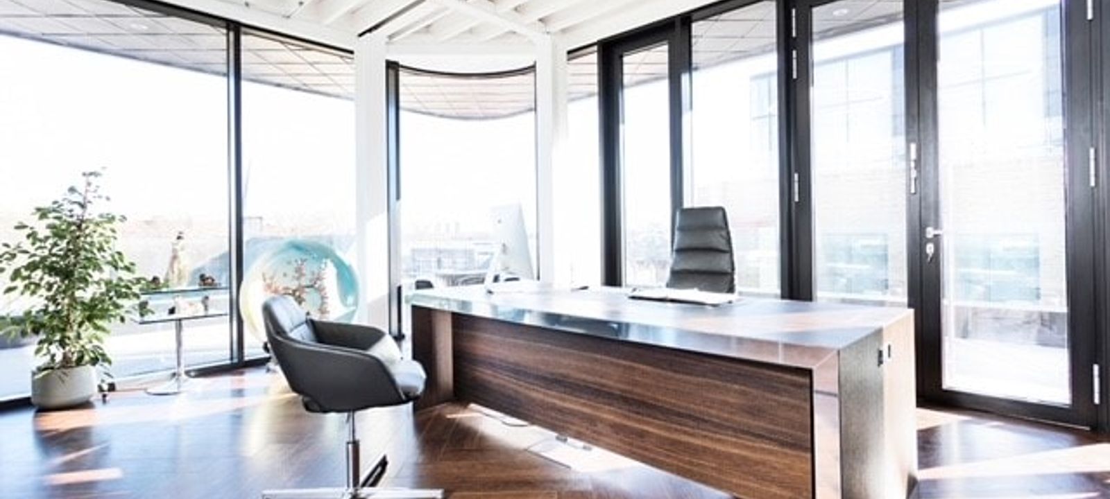 217 Mare Street, London - Image 1