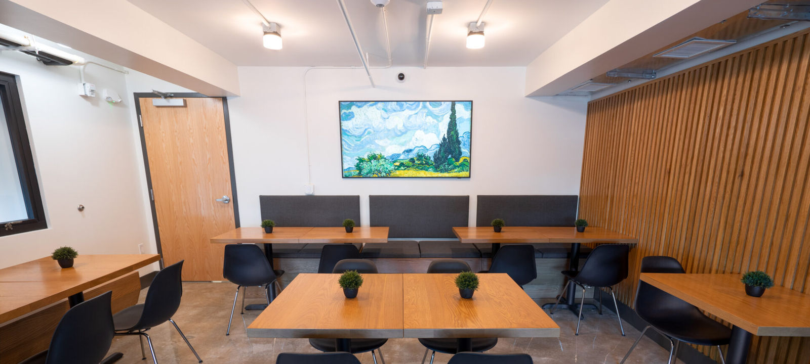 15 8TH Street North 15 8TH Street North, ST Petersburg - Image 1