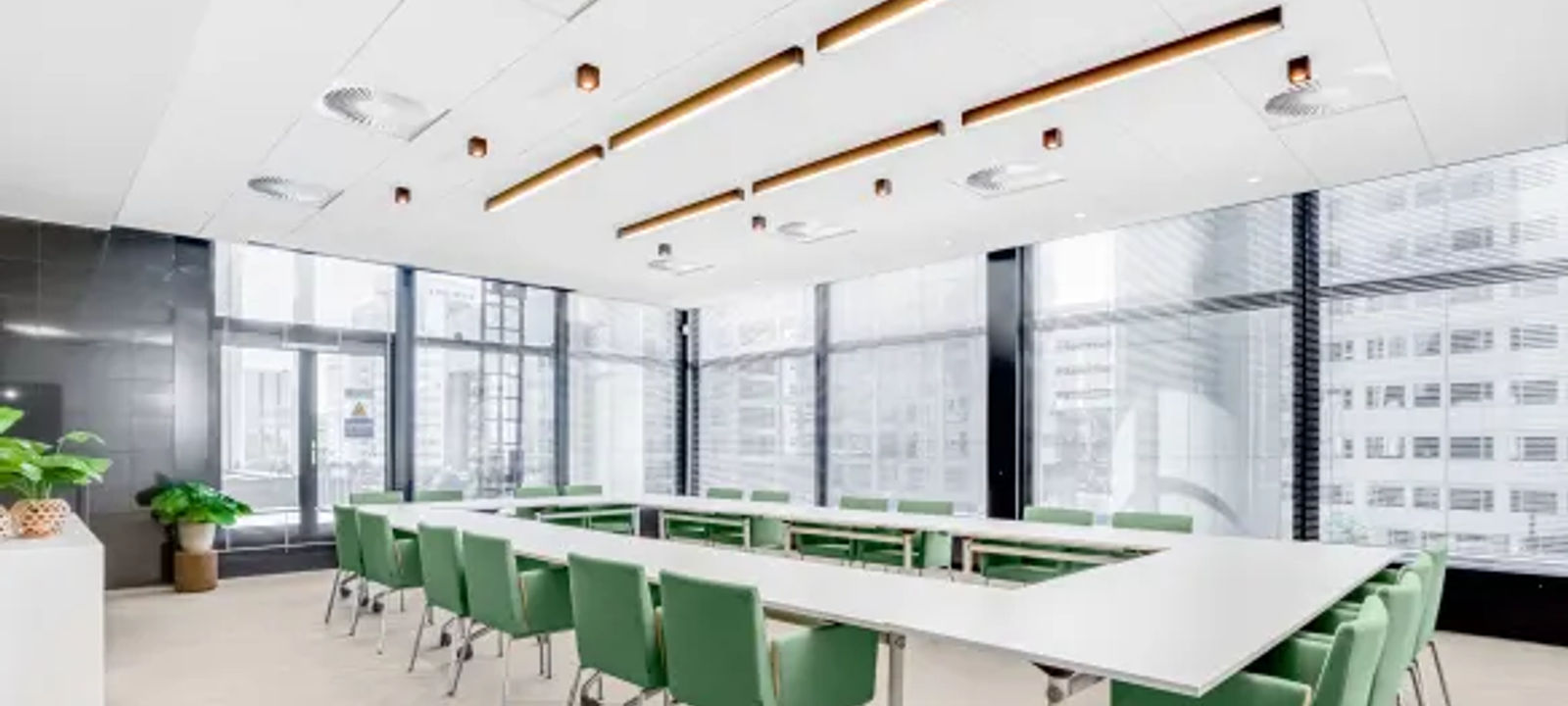 1500 Mcconnor Pkwy, Schaumburg - Image 1