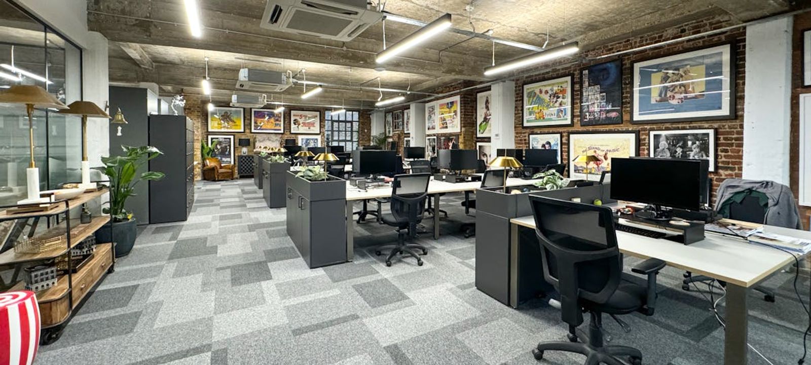 64 Essex Road, Islington - Image 1