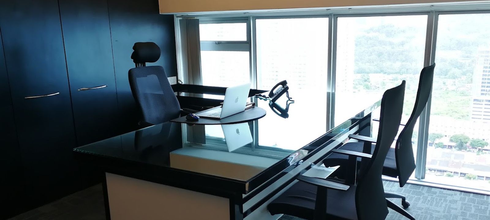 Penthouse 1-21-1 Lintang Mayang Pasir 3, Bayan Baru - Image 1