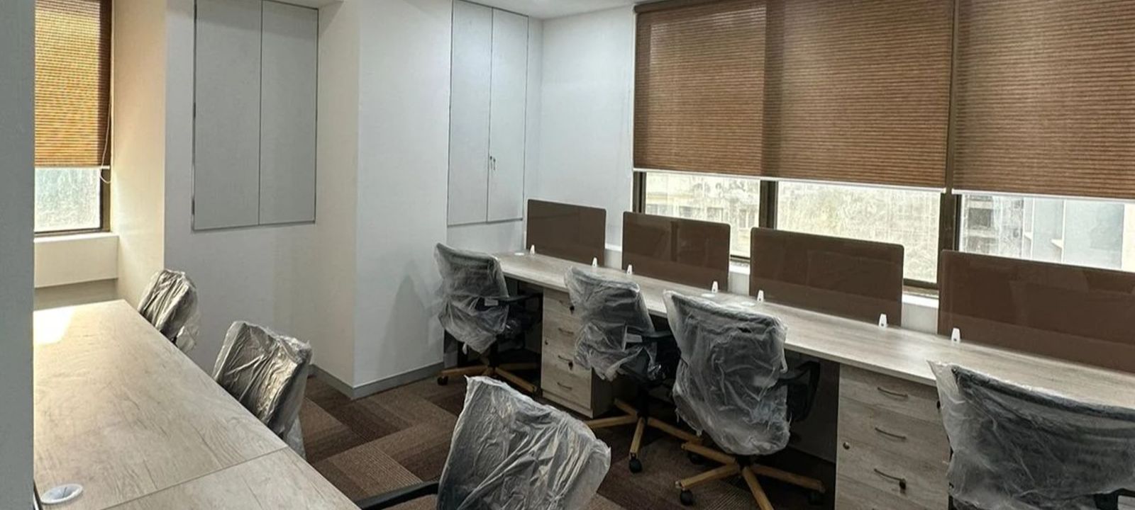 5 Person Private Office at Rani Sati Rd Malad Shantivan Society Raheja ...