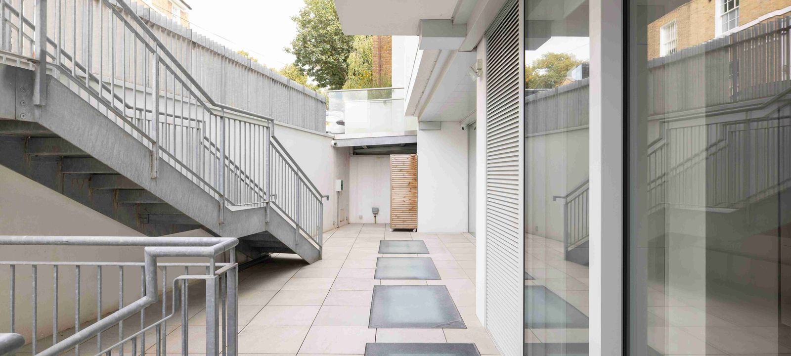 17 Barnsbury Terrace, Islington - Image 1
