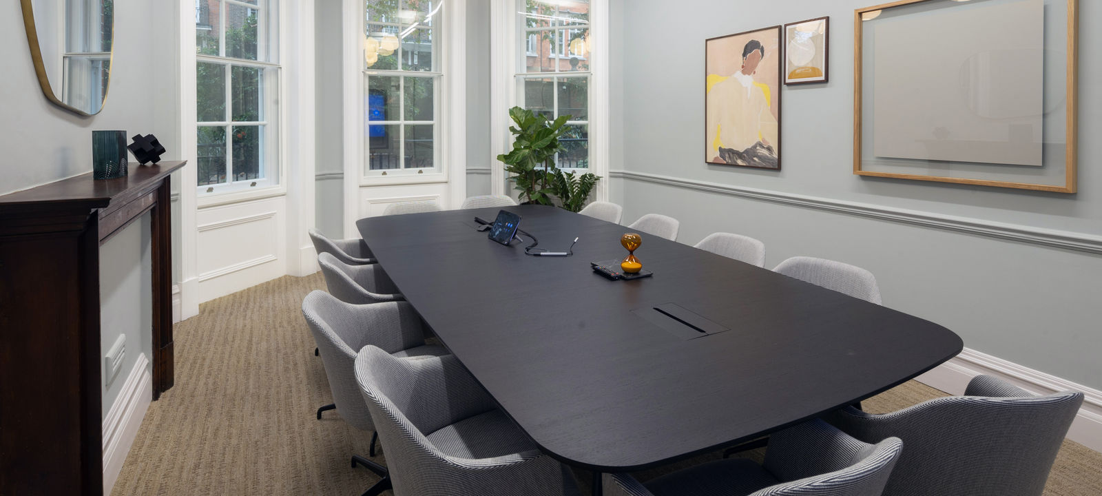 146 Buckingham Palace Rd, Greater London - Image 1