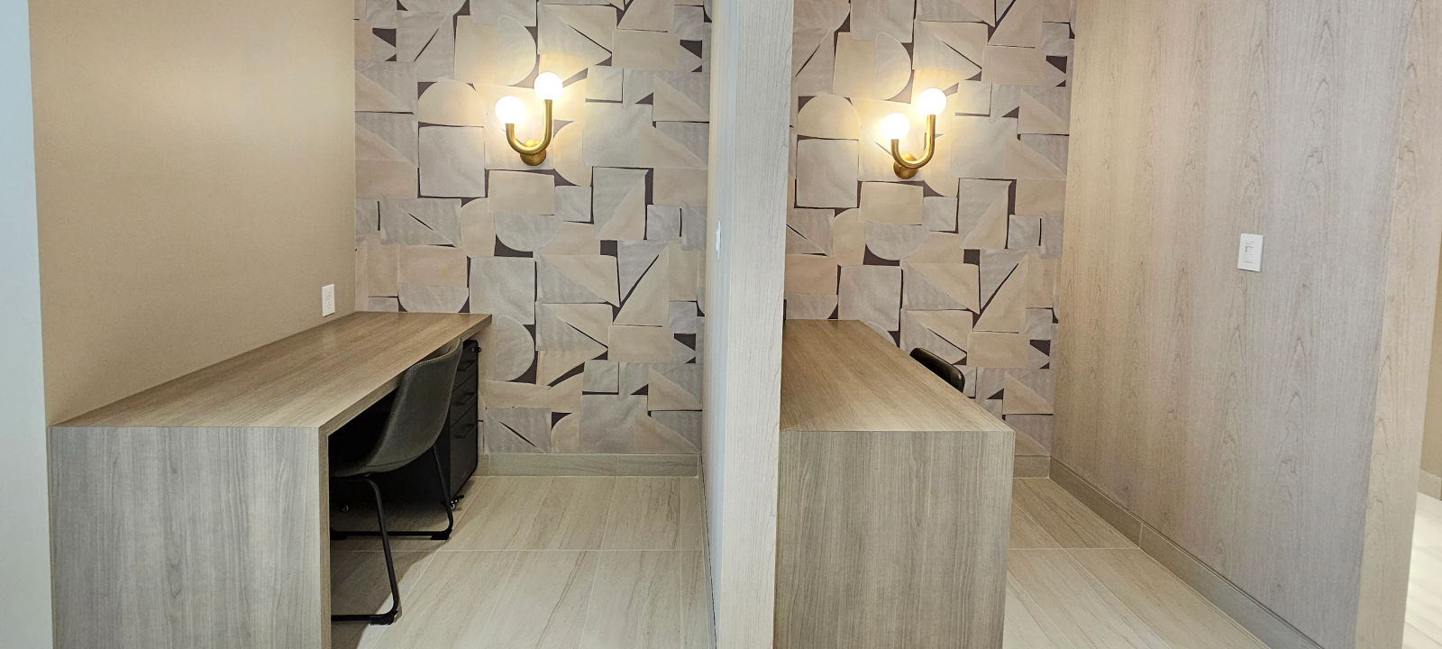 555 Belaire Ave, Chesapeake - Image 1