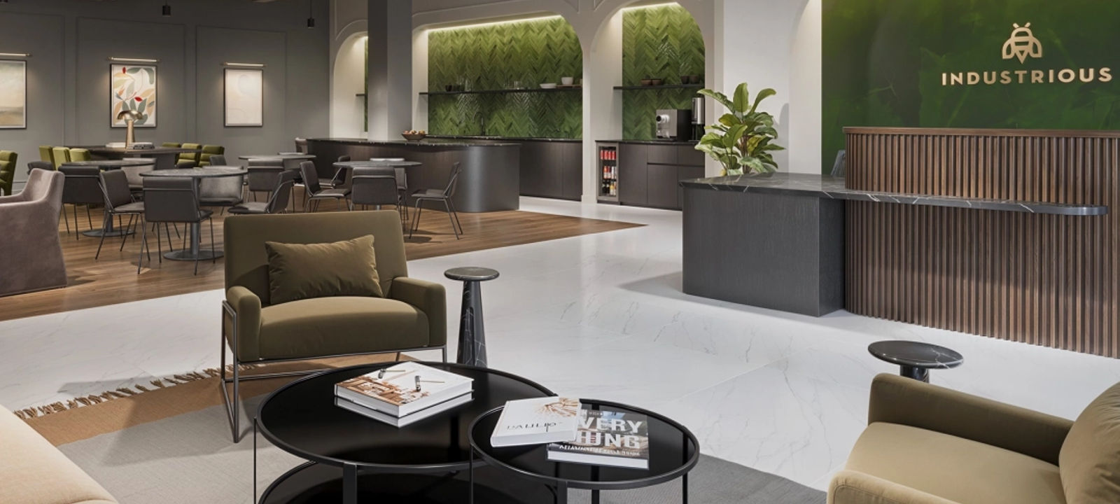 3200 E Camelback Road, Phoenix - Image 1