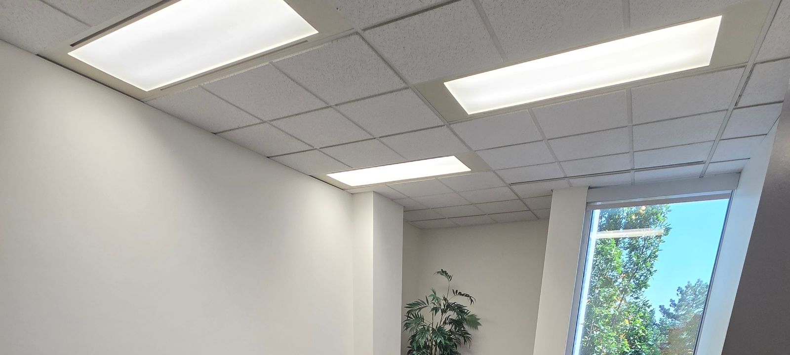 1100 Burloak Drive, Burlington - Image 1