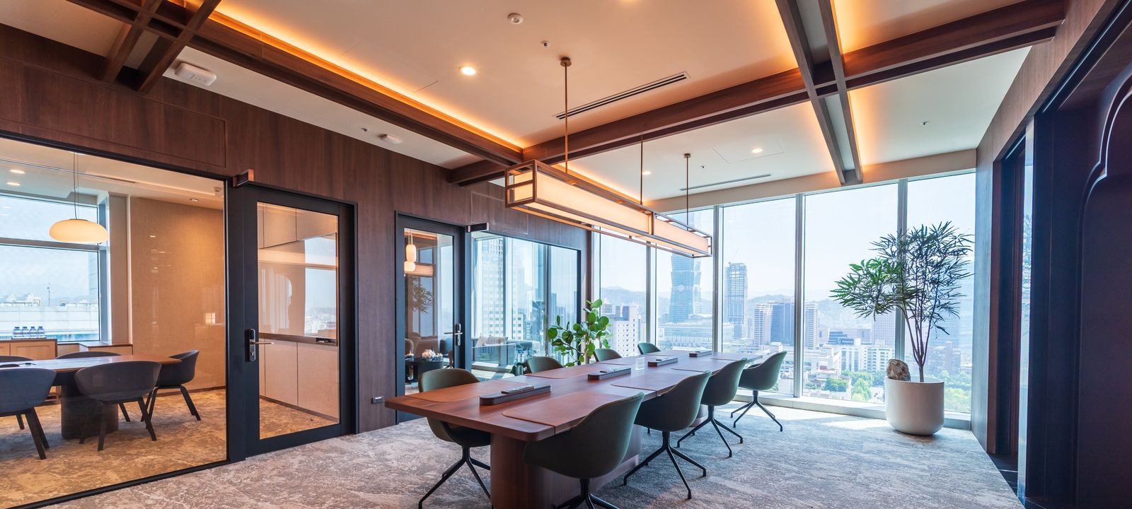 525 Sec 4 Zhongxiao E Rd, Taipei City - Image 1