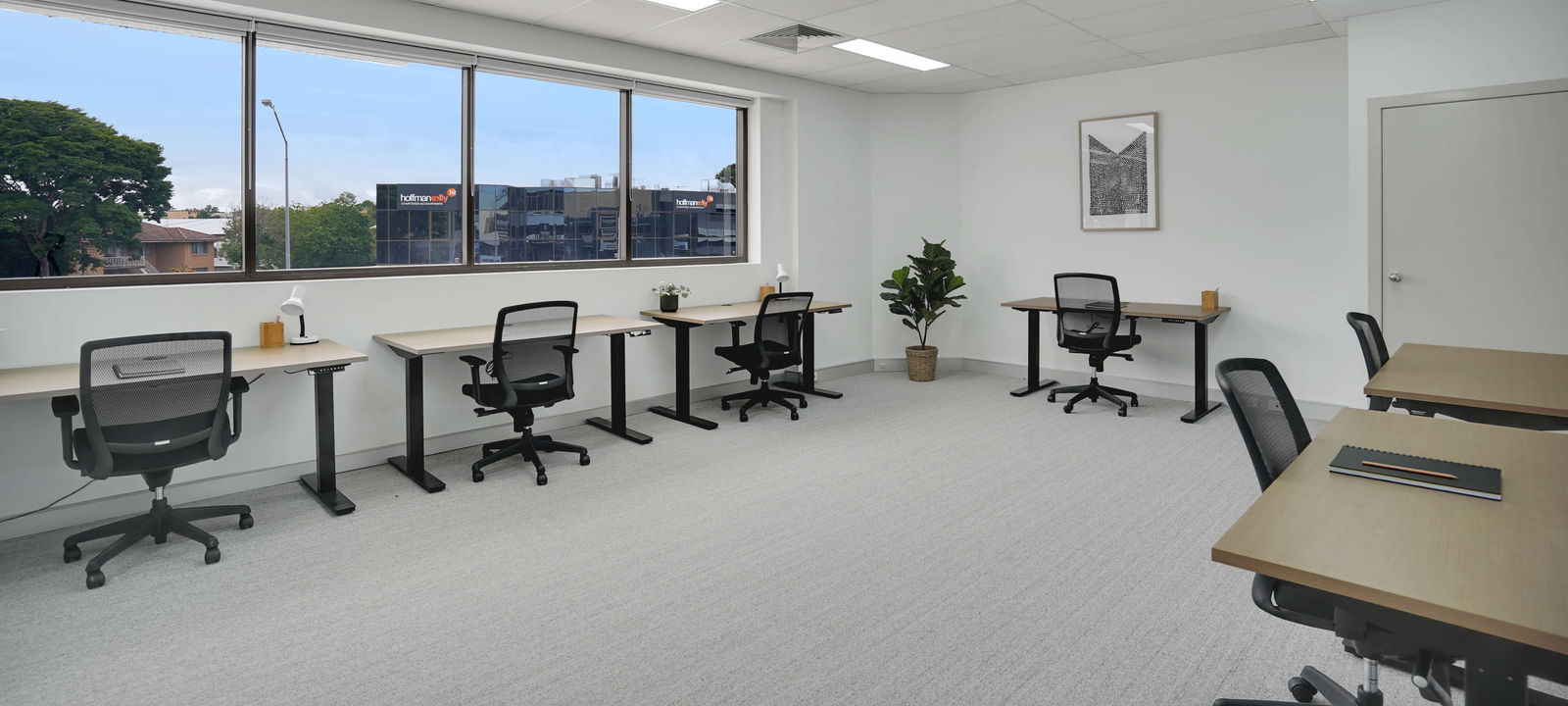 433 Logan Road, Greenslopes - Image 1