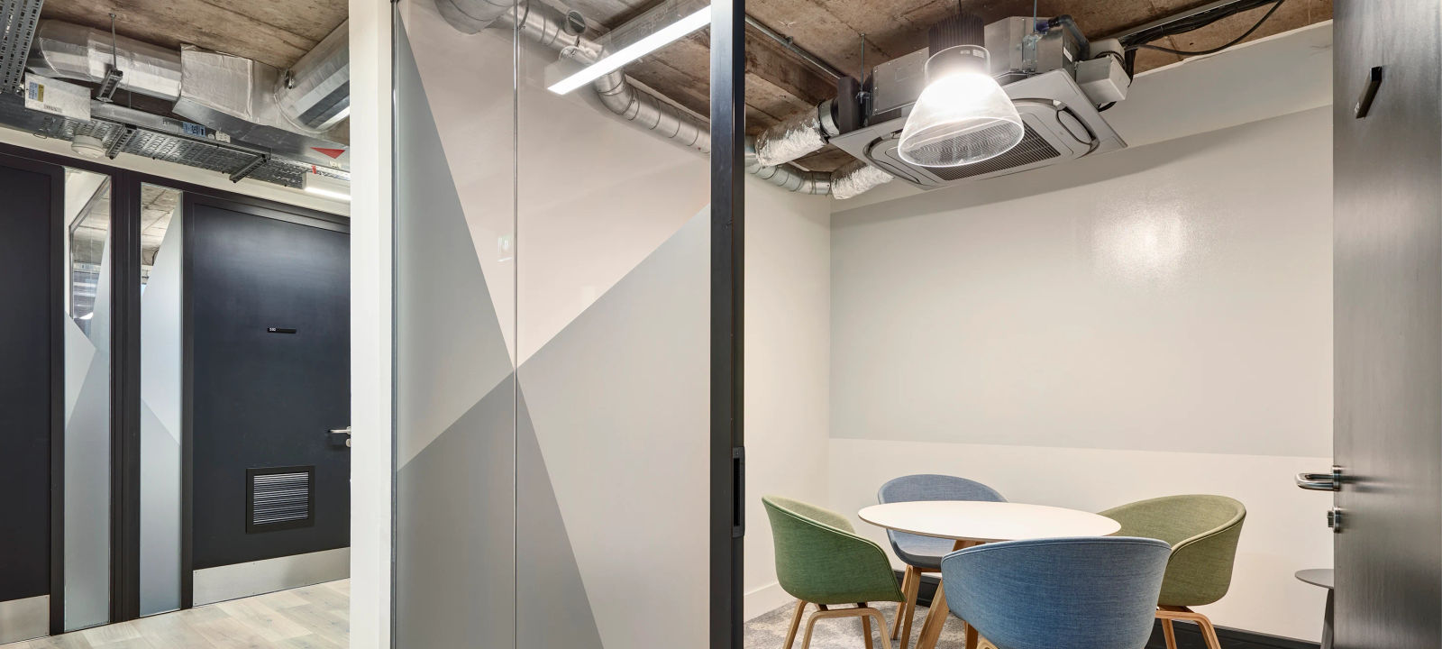 77 Renfrew Street, Glasgow City - Image 1