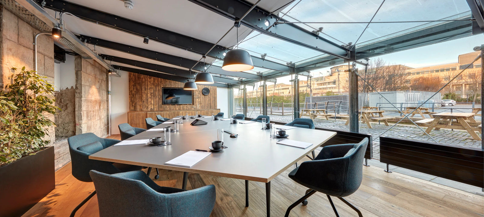 84 Commercial St, Leith - Image 1