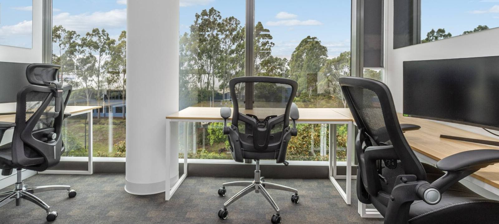 20 Lexington Drive, Bella Vista - Image 1