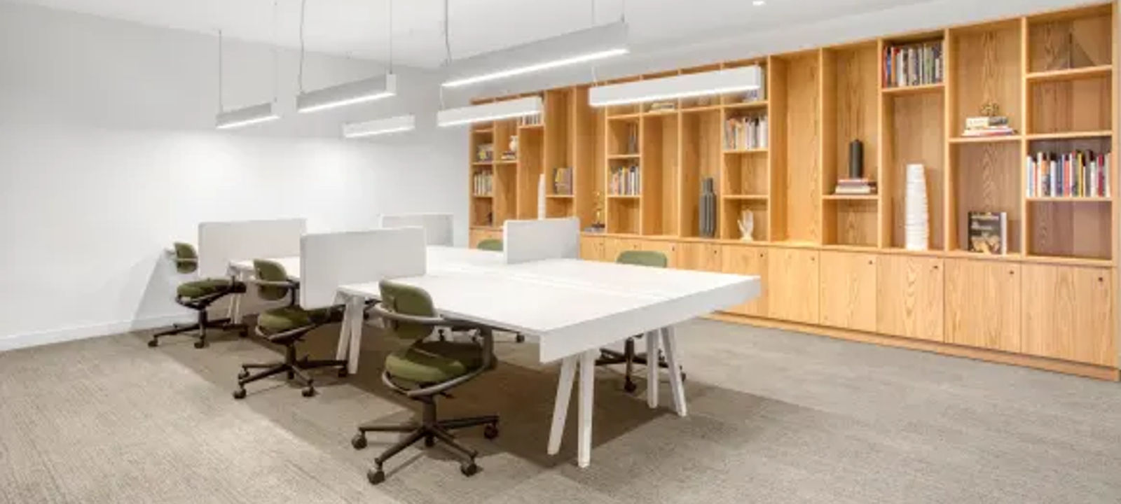 1 Rue Jacqueline Auriol, Marignane - Image 1