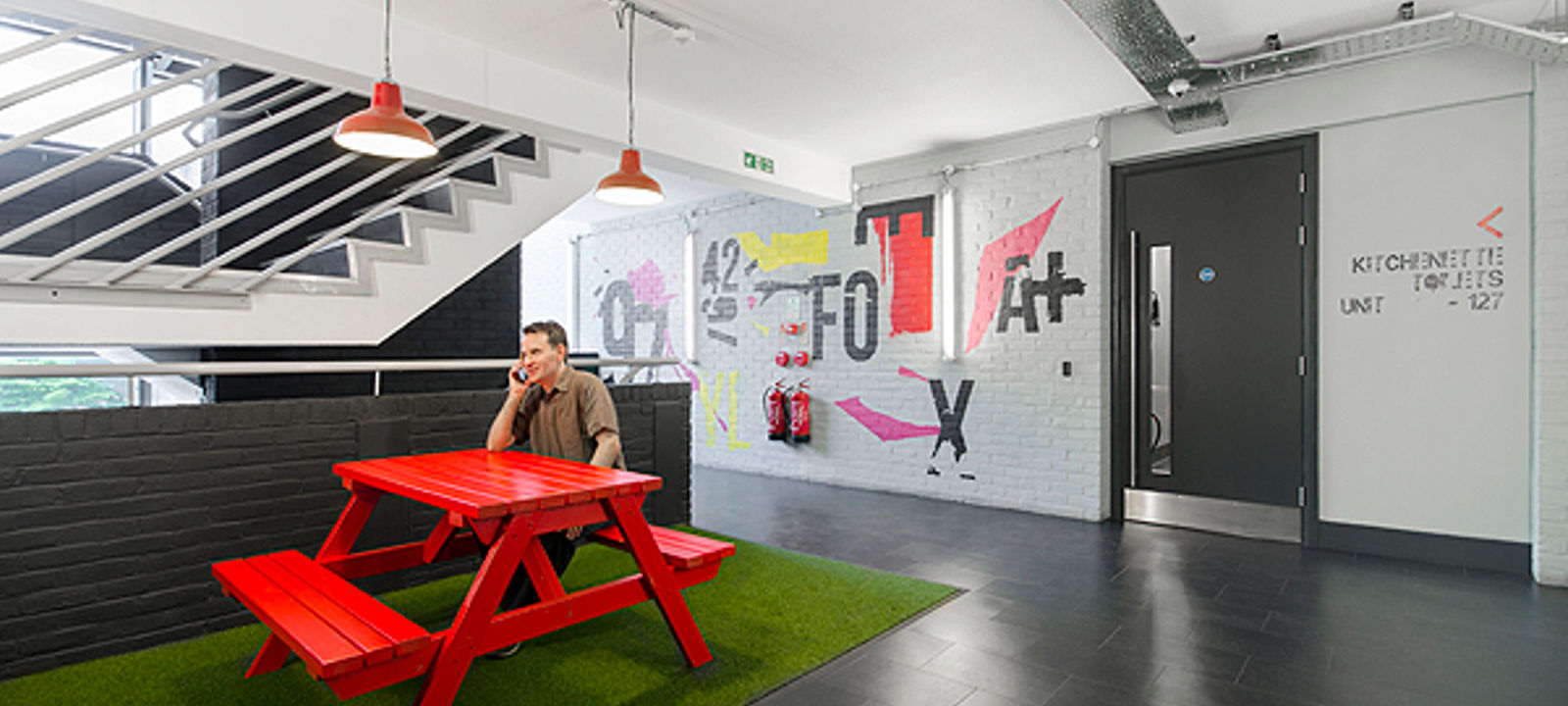 75 Whitechapel Road, Shadwell - Image 1