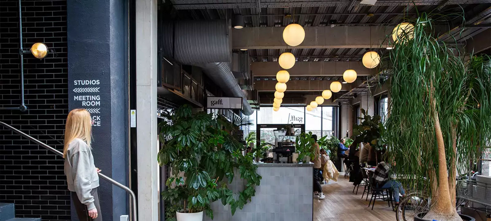 8-12 Creekside, Deptford - Image 1