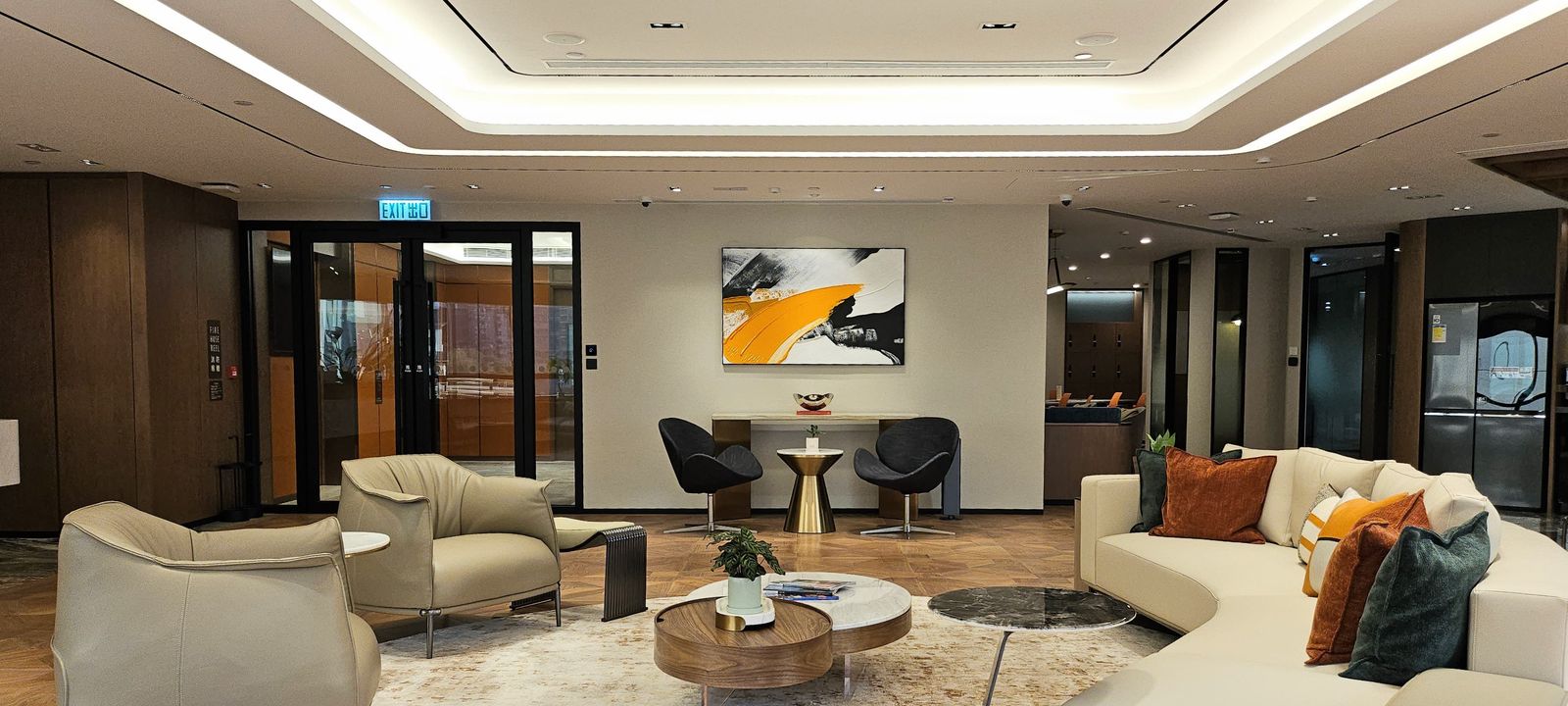 4-4A Des Voeux Road Central, Hong Kong - Image 1