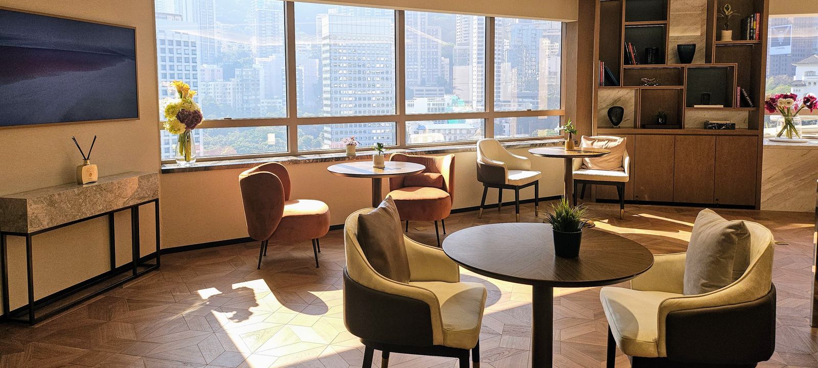 4-4A Des Voeux Road Central, Hong Kong - Image 1