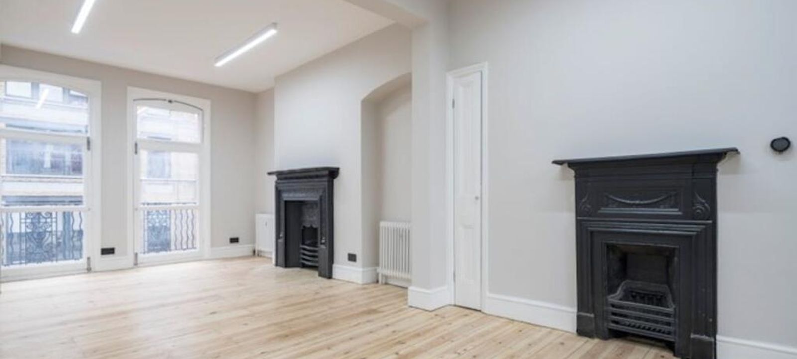 72 Shaftesbury Avenue, Soho - Image 1