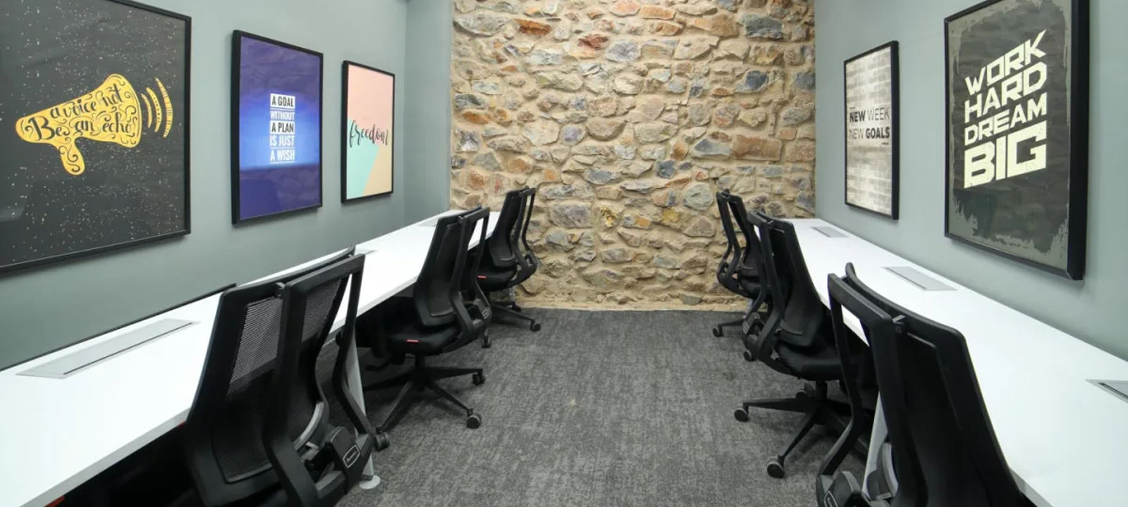 Old Fort Saket District Centre District Mall Sector 6 Pushp Vihar, Delhi - Image 1