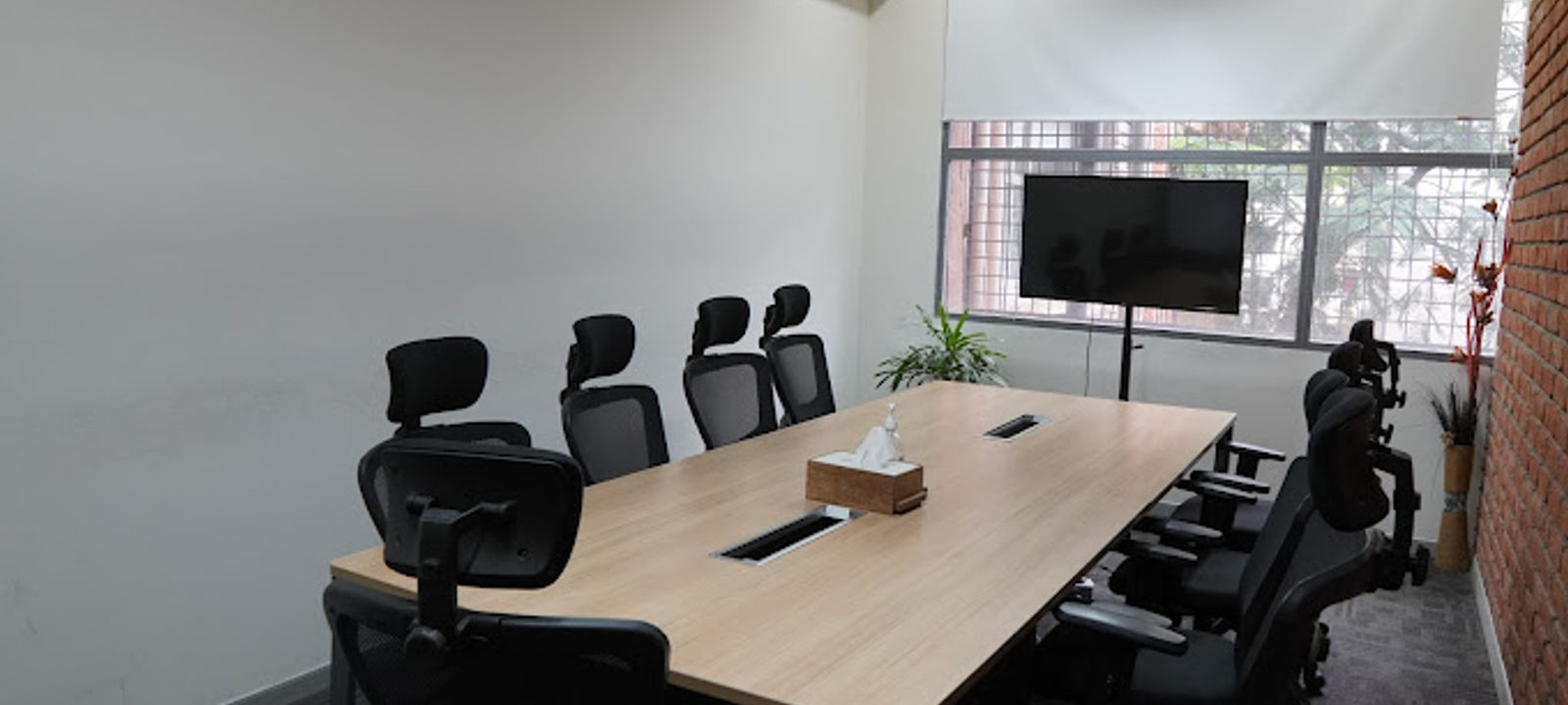 18 Mahatma Gandhi Rd, Bengaluru - Image 1