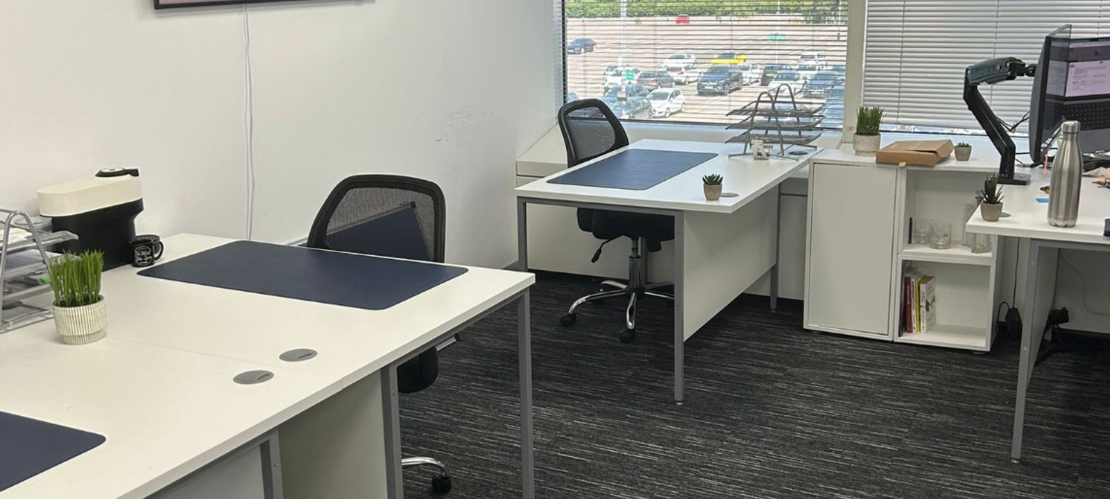 125 High Street, Crawley - Image 1