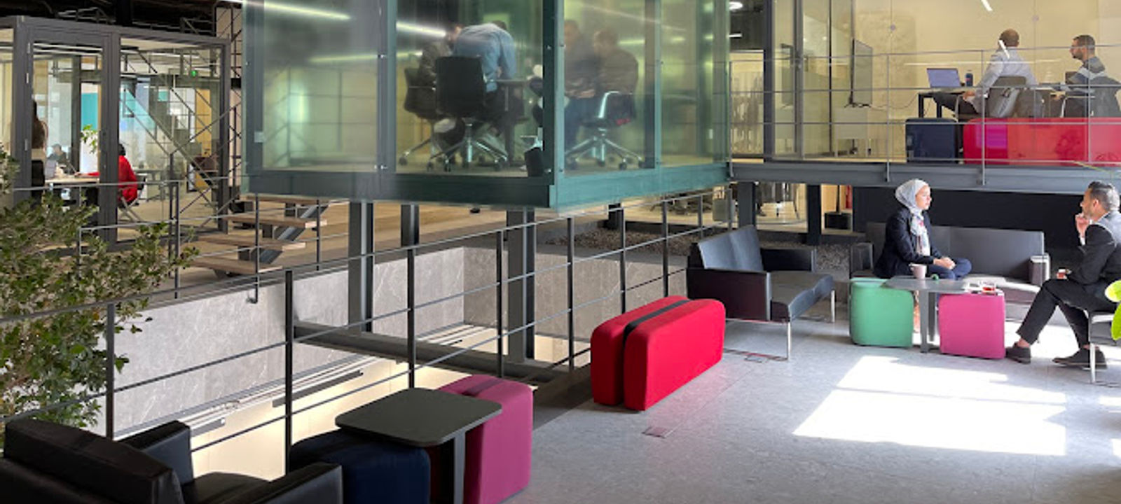 7 V Business Center Abdoun - Al Shajarah St, Amman - Image 1