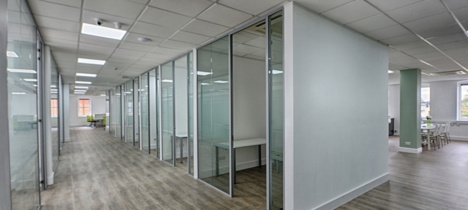 31 Chatsworth Road, West Sussex - Image 1