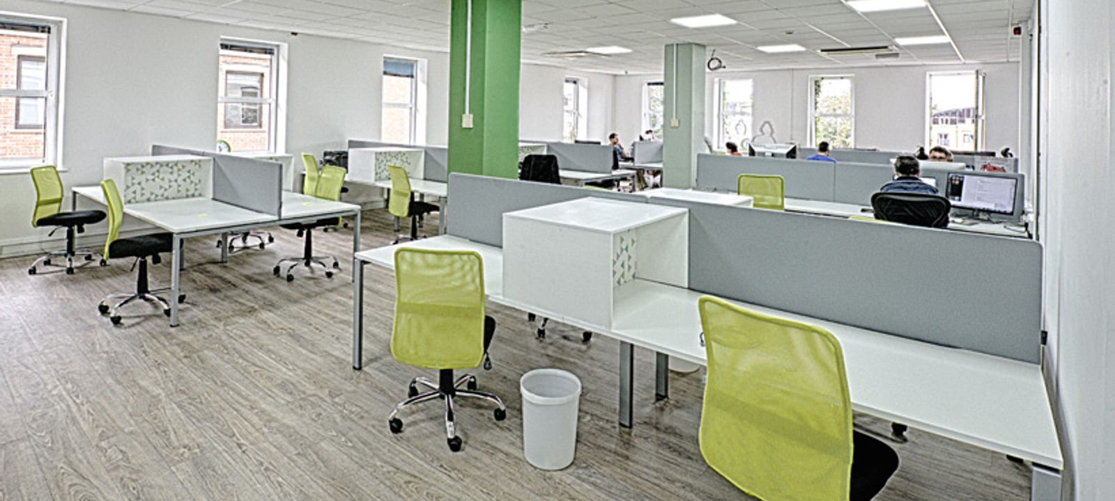 31 Chatsworth Road, West Sussex - Image 1