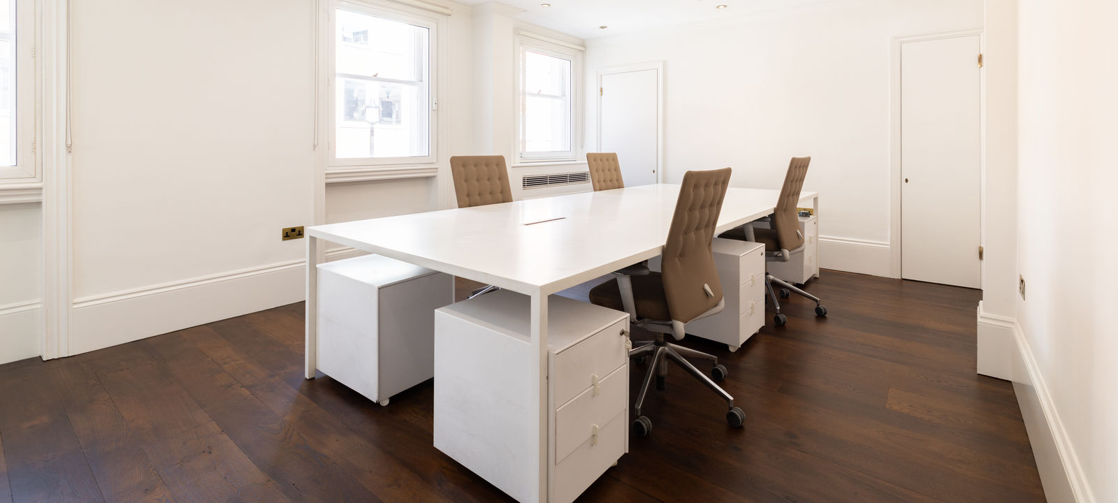 48 Curzon Street, London - Image 1