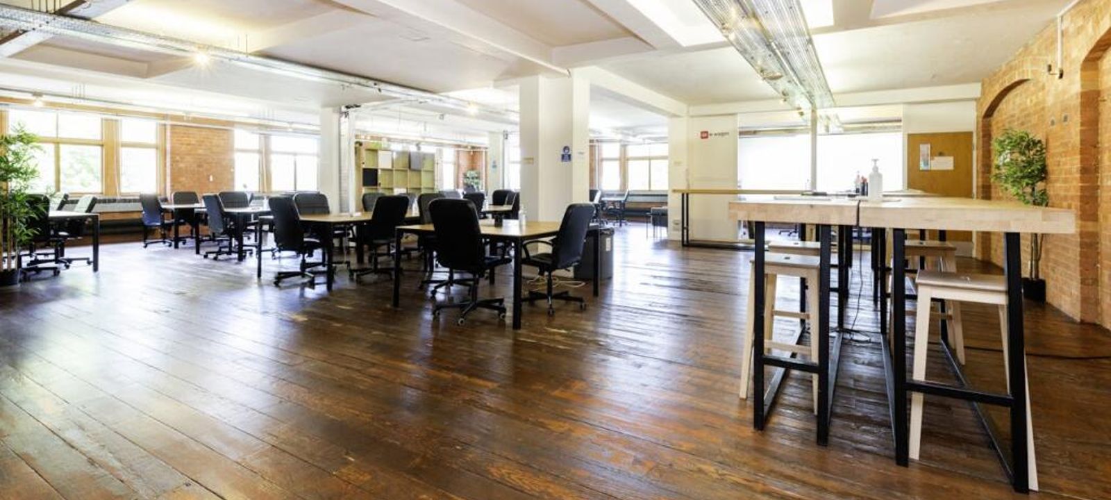 138 Kingsland Road, Greater London - Image 1