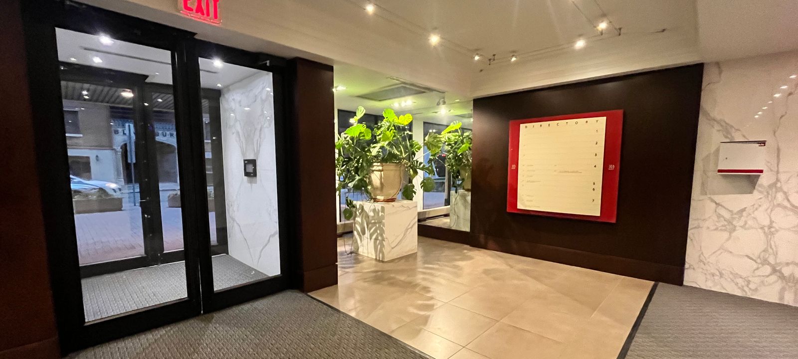 222 Somerset Street West, Ottawa - Image 1