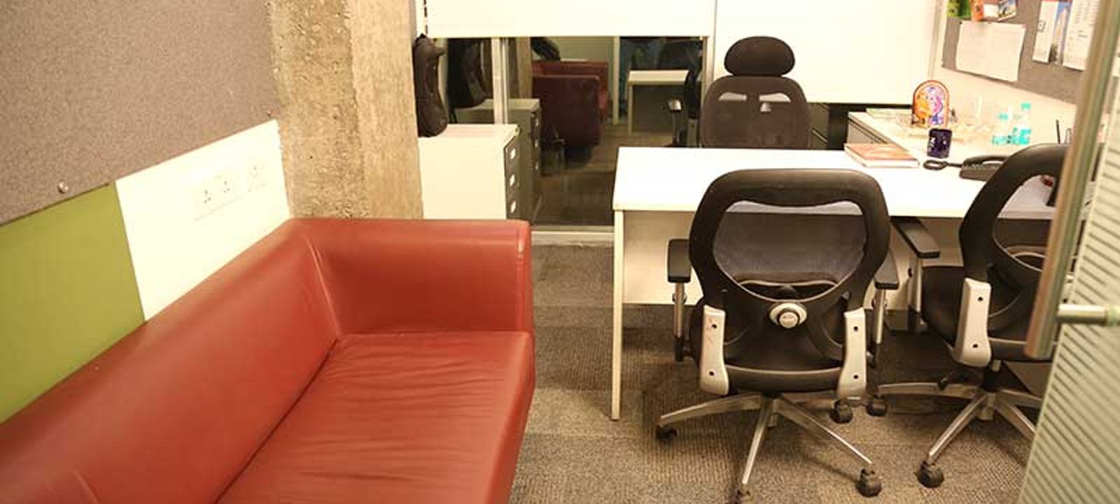 Opp Citi Mall Link Rd Veera Desai Industrial Estate Andheri West, Mumbai - Image 1
