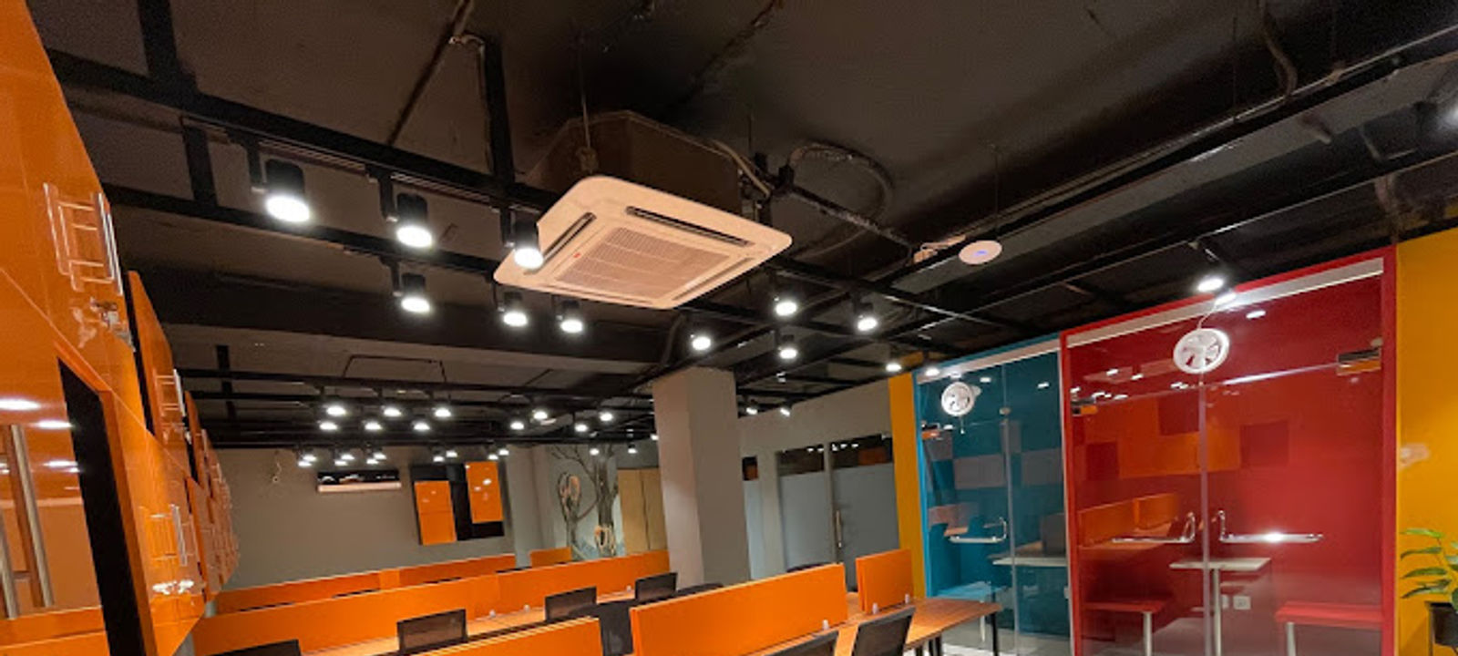 Ghalib Market Near Mm Alam Road Gulberg, Lahore - Image 1