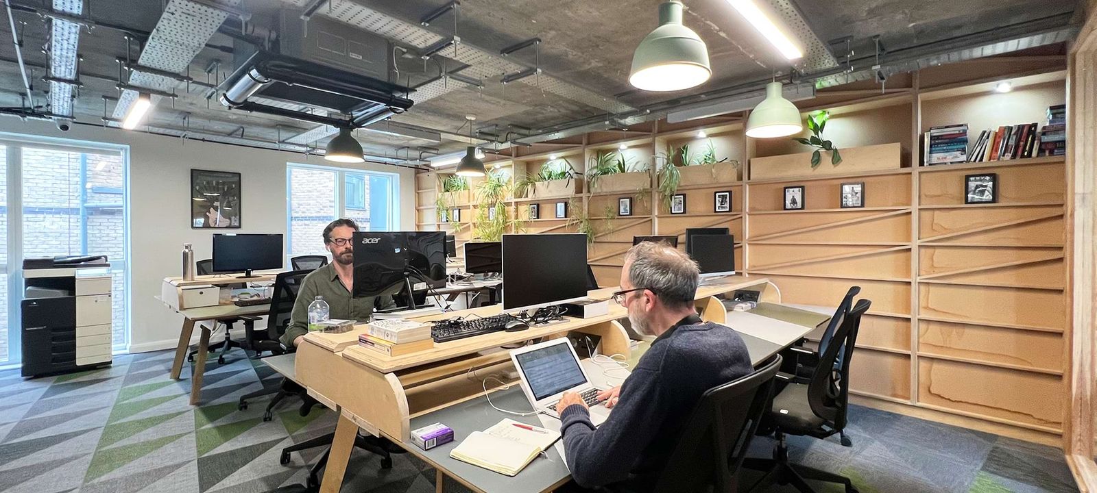 102 Rookery Court, Greater London - Image 1