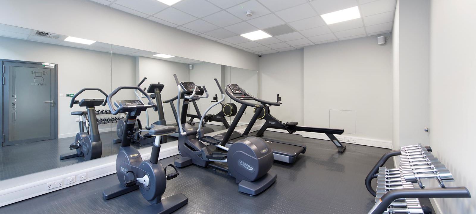 1000 Great West Road, Brentford - Image 1