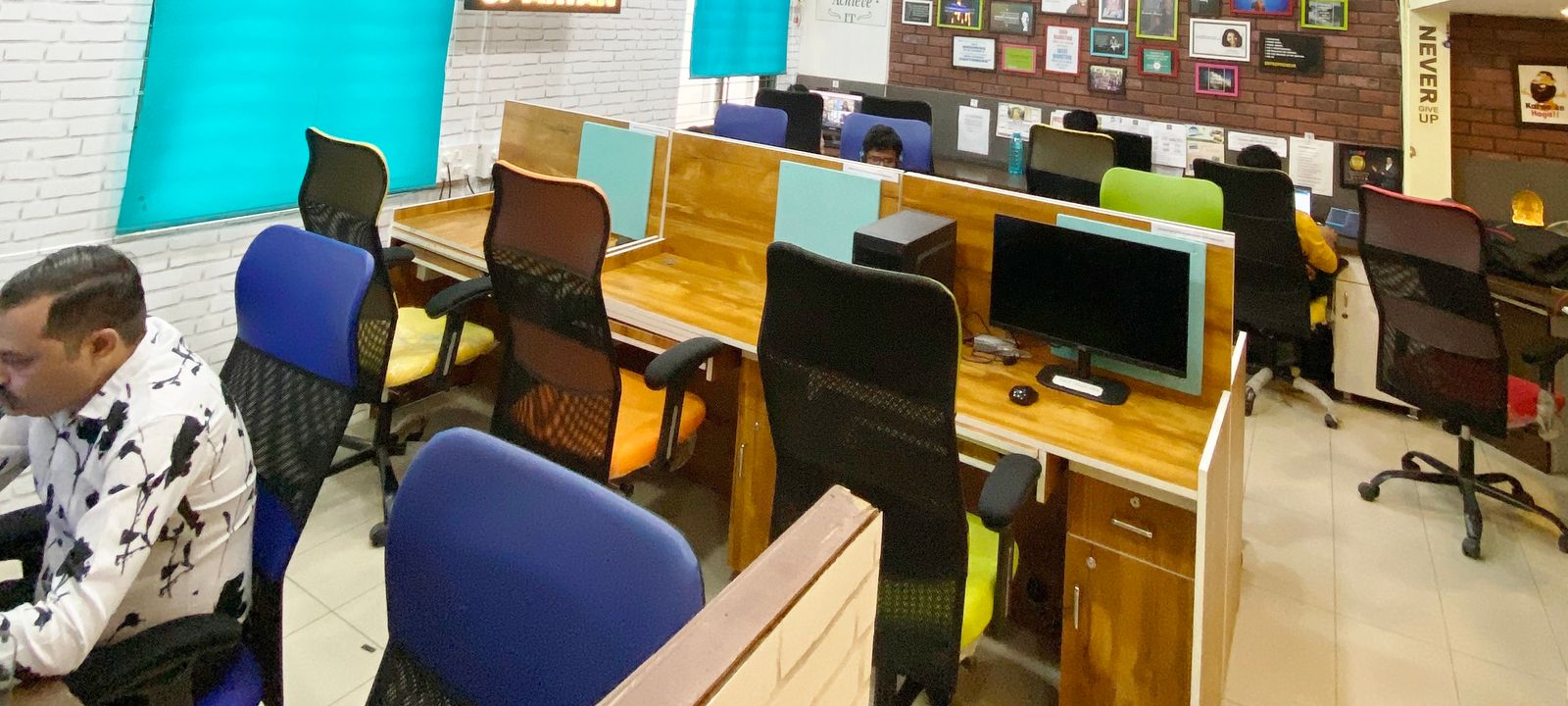 Andheri Link Road, Mumbai - Image 1