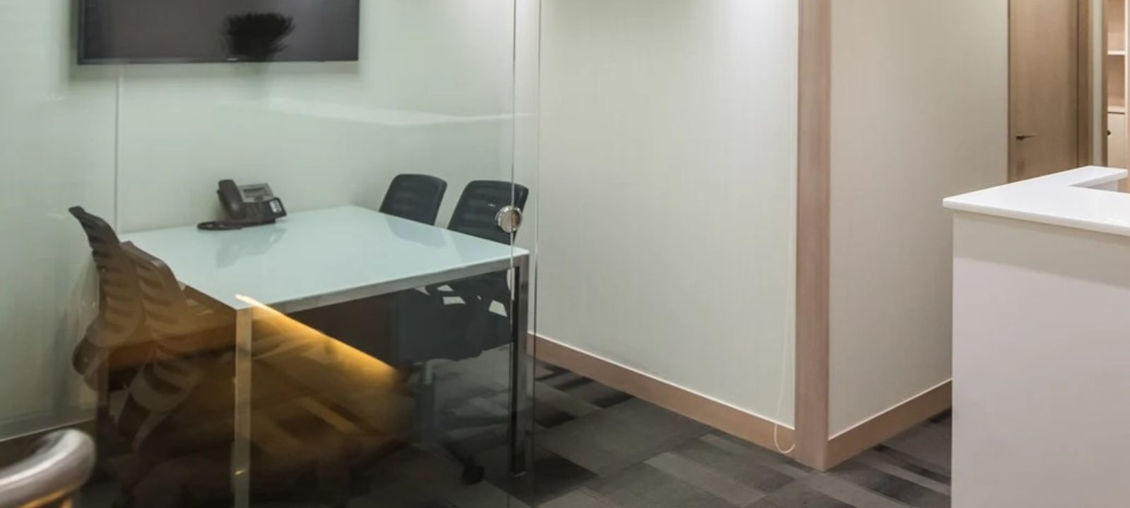 28 Yee Wo Street Causeway Bay 28 Yee Wo Street Causeway Bay, Hong Kong - Image 1