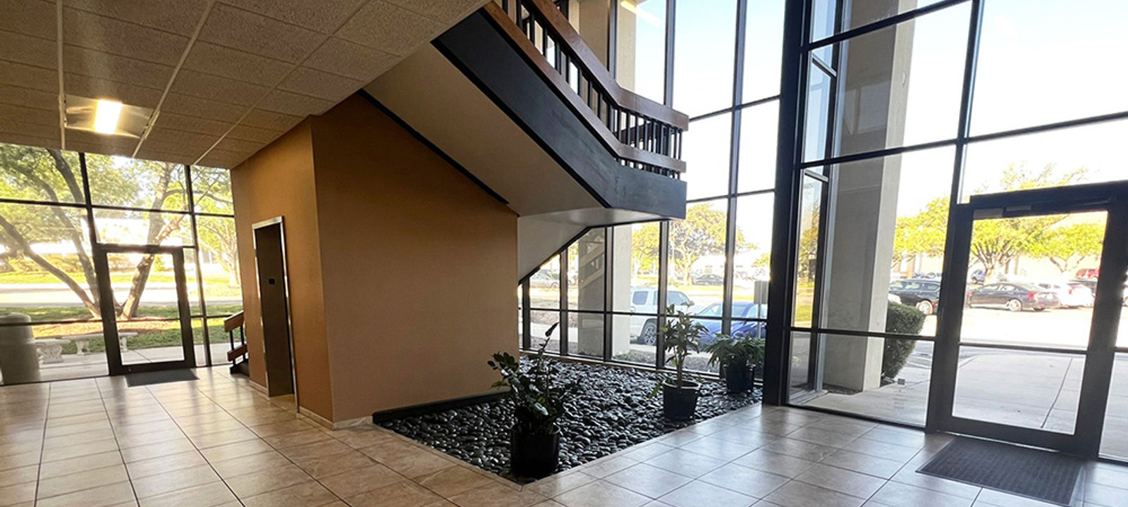 4241 E Piedras Dr, San Antonio - Image 1