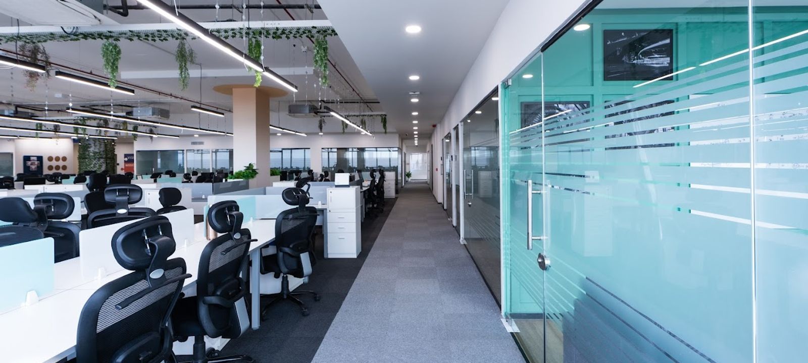 Sarkhej - Gandhinagar Highway, Ahmedabad - Image 1